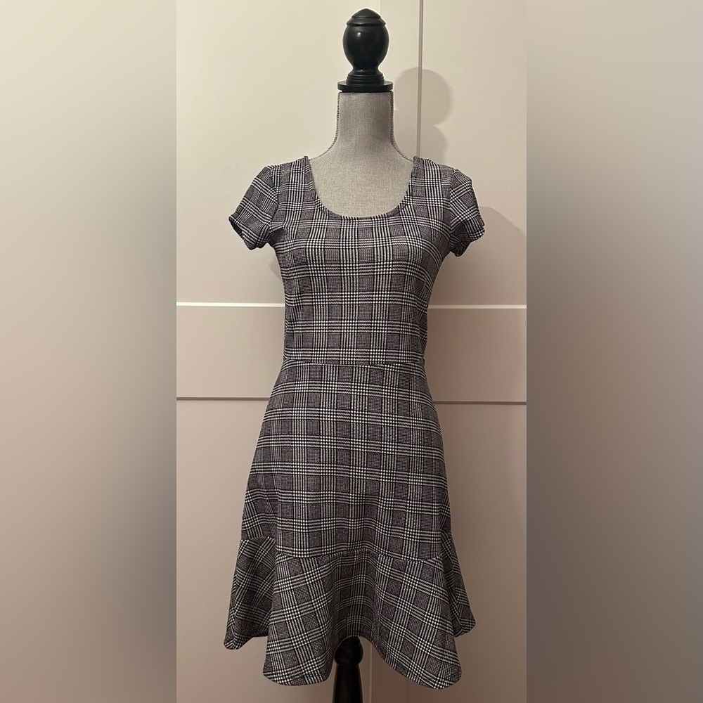 Planet Gold Monochrome Houndstooth Dress